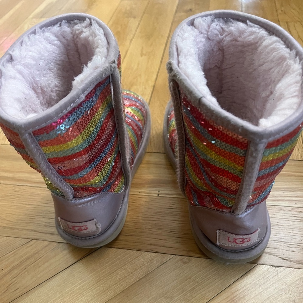 Rainbow sequin Uggs Girls Size 4 - Picture 2 of 2